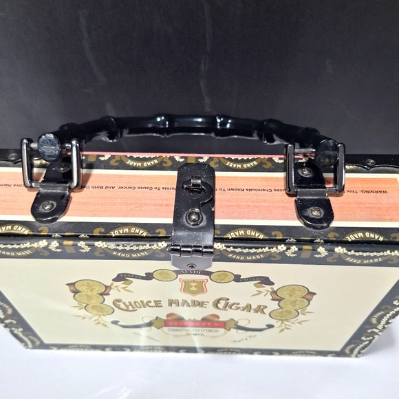 Cigar Box Handbag - Picture 8 of 13